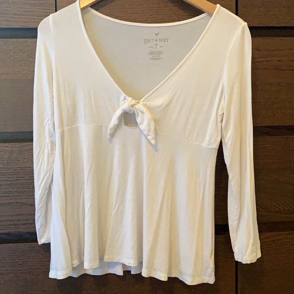 White 3/4 lengths sleeve top